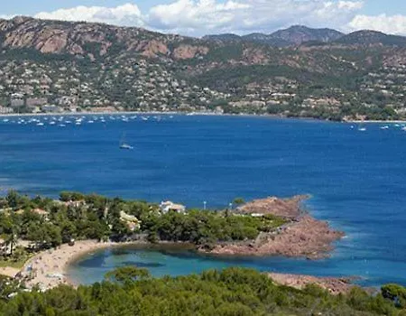 Plage De Camp Long Agay